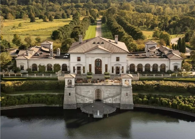 Looking for a coffee, tea or drink with stunning 151 acre views, 60 showrooms, and a dose of history? Stop in the Dehaan Mansion, created by the self-made entrepreneur immigrant Christel Dehaan, in Indianapolis near Butler University. The historic estate now serves as Restoration Hardware, including an option to dine in or pick up a drink and walk through the estate and showrooms free of charge. 4501 N. Michigan Rd.